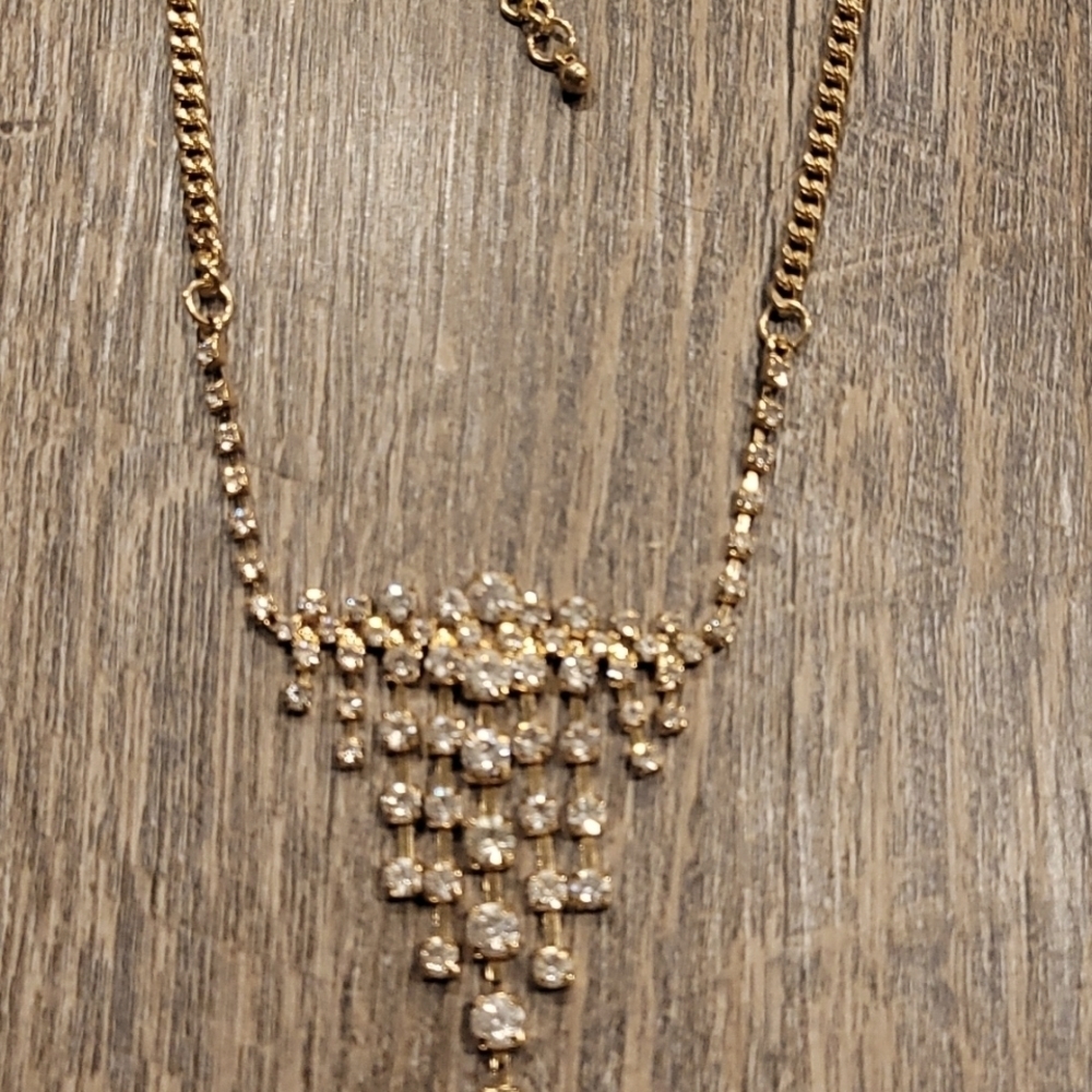 Gold tone vintage Necklace